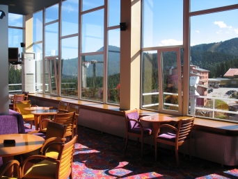 Viennese coffee house Cosmos - Grand Hotel Murgavets****