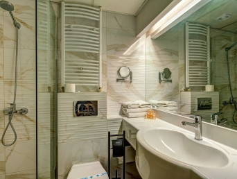 deluxe-room-grand-hotel-murgavets
