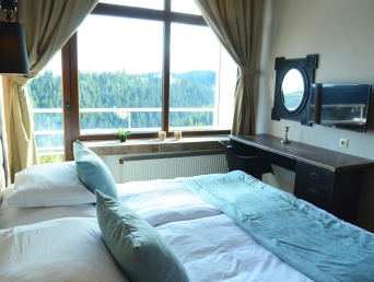 grand-hotel-murgavets-apartament-superior with bathtub 